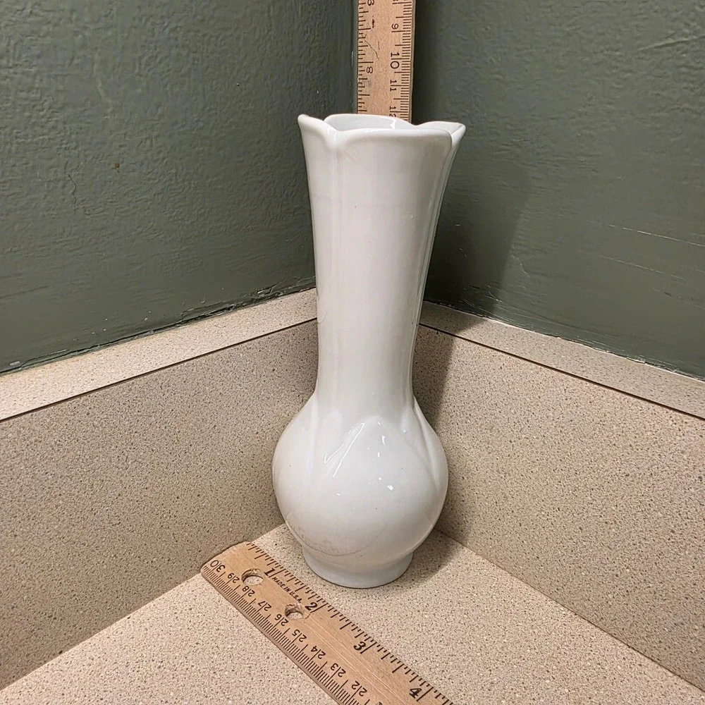 Ceramic Bud Vase 9 Inch White Scalloped Rim Bulbous Base Leaf Detail
